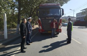 联合“打非治违”确保道路交通安全